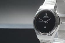 Vintage 1979 [Near MINT] SEIKO GRAND QUARTZ 9940-7010 Black Dial Qz Men's Watch