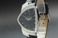 [Near MINT] HAMILTON Ventura H244110 32mm Black Dial Quartz Men's Watch JP JAPAN