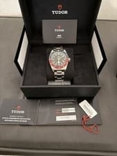Pre-owned: Full Set TUDOR Black Bay GMT M79830RB-0001 Pepsi Box and Papers