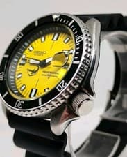 SEIKO DIVERS 7002-700J YELLOW PROFESSIONAL DIAL AUTOMATIC MENS WATCH $1200 MSRP