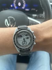 OMEGA x Swatch Moonswatch Mission to Earthphase