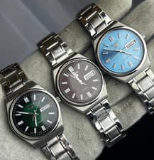 Seiko 5 Automatic Men’s Stainless Steel Watch Blue Green Turquoise Day-Date