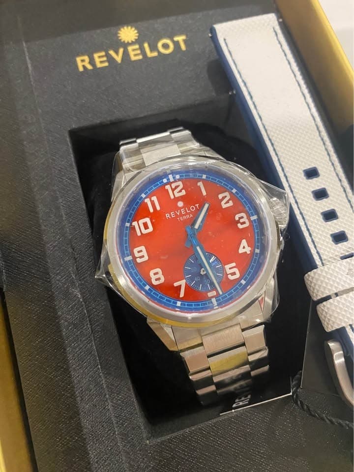 Revelot Terra v2 sunset agate watch