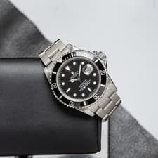 Rolex Submariner Men's Black Watch 16800 40mm 1984 Year