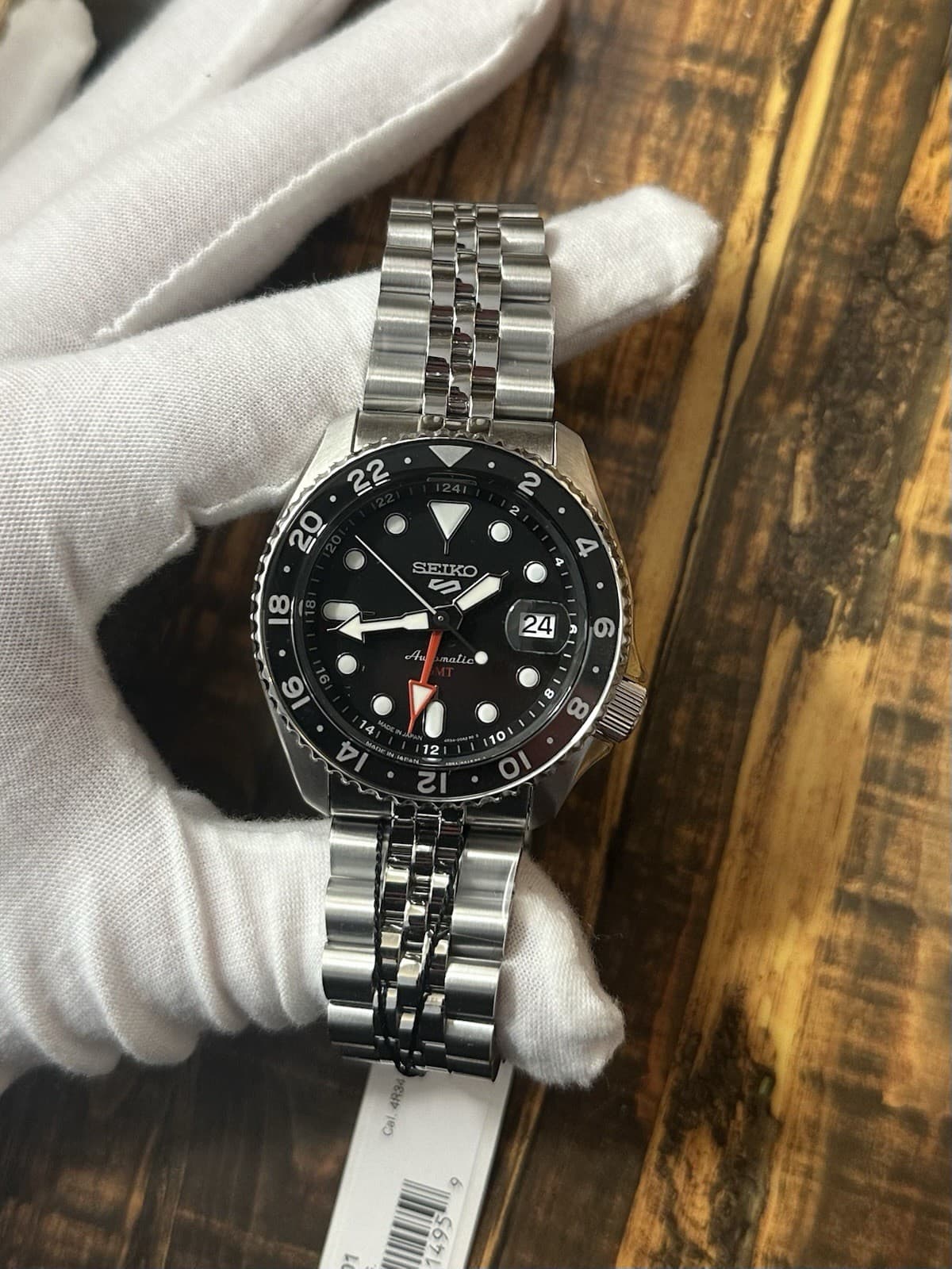 Seiko 5 Men's Automatic GMT Sports Watch Black/Silver Bezel, SSK001