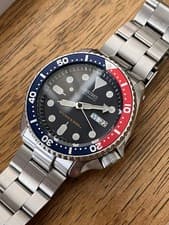 Seiko SKX009 Blue Dial, English/Roman Day 7S26, Strapcode Bracelet, Divecore