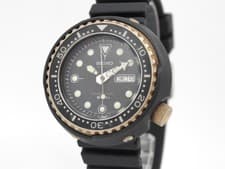 New Belt [NEAR MINT] SEIKO TUNA 7549-7000 Day/Date Ti Qz Men's From JAPAN Z033