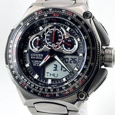 Citizen Promaster Chronograph Quartz Watch 52mm U700 T013678 Wrist 16cm