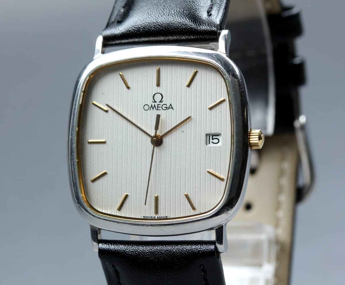 【NEAR MINT】 Vintage OMEGA De Ville 1430 Quartz White Dial 30mm Men's Watch JAPAN