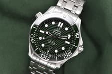 Omega Seamaster Professional Diver 300M "Seaweed" Green 210.30.42.20.10.001