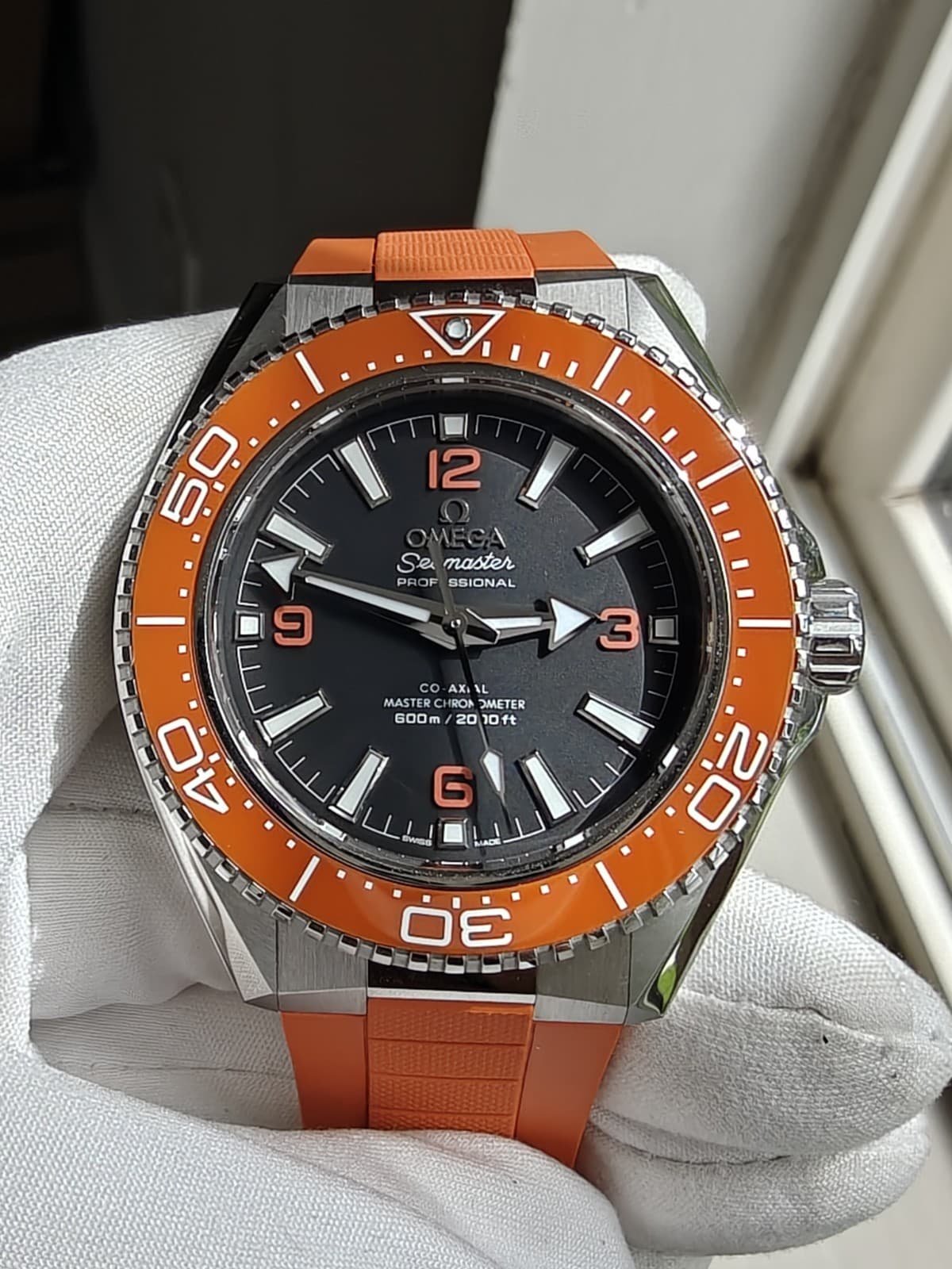 Omega Seamaster Planet Ocean 600M Steel Auto 42mm Orange 217.32.42.21.01.004