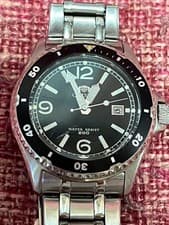 Orient Quartz Wristwatch Black Dial 200m WR Stainless Steel Band Mens