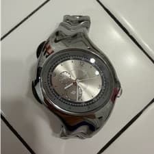 Nike Men's Silver Triax Chronograph Analog Wristwatch Metal Bracelet Sports