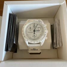 Omega Swatch Snoopy MoonSwatch White Mission to the Moonphase SO33W700 Edition