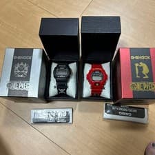 One Piece G Shock Set of 2 New and Unused batteries are dead