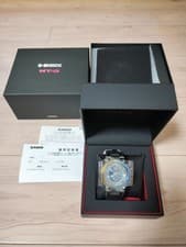 Casio MTG B2000YR 1AJR Watch Timepiece Rainbow IP Bezel Carbon Fiber