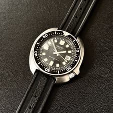 VINTAGE SEIKO AUTOMATIC 6105-8119 Original Captain Willard Watch Suwa dial