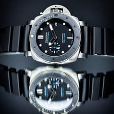 2020 Panerai Submersible PAM00683 42mm - Box, Papers, Warranty, 2 Factory Straps