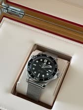 2025 omega seamaster diver 300m- black dial