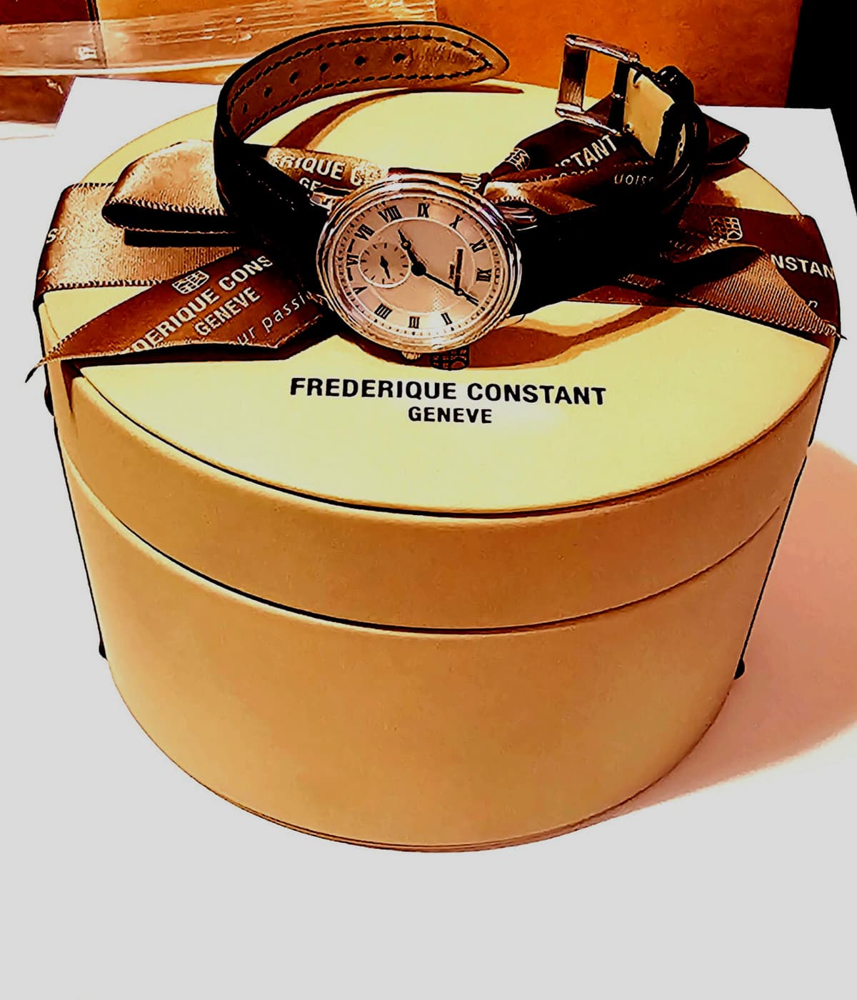 FREDERIQUE CONSTANT GENEVE  FC-235M1S6 SLIMLINE SAPPHIRE BOX & PAPERS GREAT BUY!