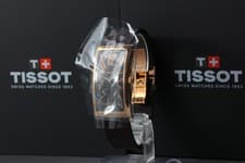 [Brand New] Tissot Heritage T117509A Banana Gold Dial Qz Men's Watch From JAPAN