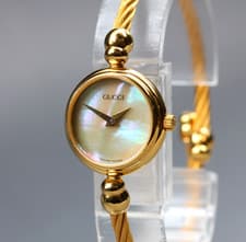 [MINT] Vintage Gucci 2700L 20mm Shell Pearl Dial Gold Bangle Quartz Womens Watch