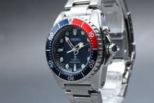 [NEAR MINT] Seiko Kinetic Divers 5M82-0AF0 PEPSI Quartz Men's Watch From JAPAN