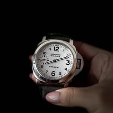 Panerai PAM 113 Luminor Marina White Stainless Steel Manual Watch 44mm - No B/P