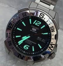 Seiko 5 Sports Cal.7S36 Stainless Steel Day Date 23 Jewels Automatic Mens Watch