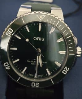 FS: Oris Aquis Date Green dial/rubber strap