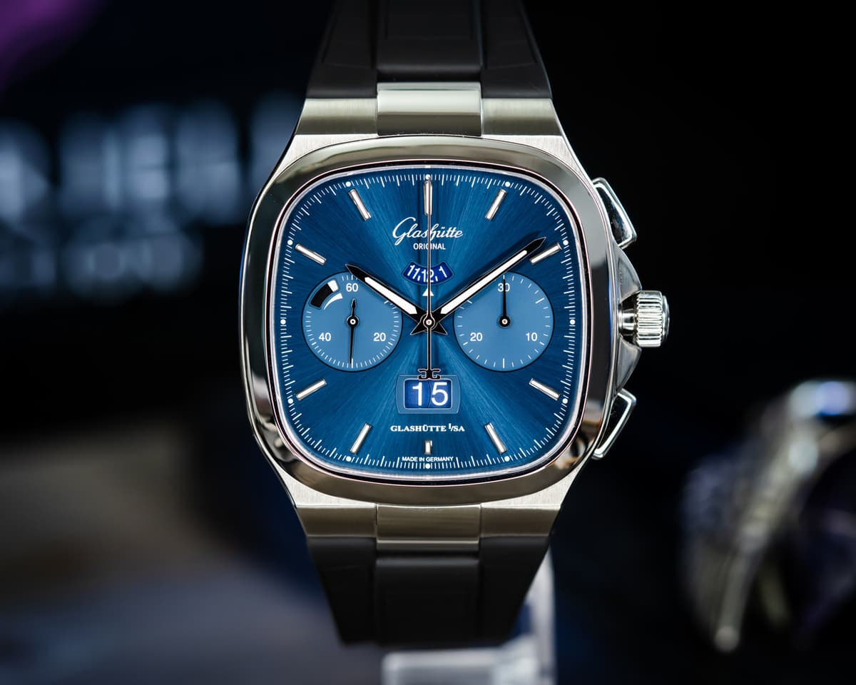 FSOT: Glashütte Original Seventies Chronograph Panorama Date – BOX & PAPERS – 1-37-02-08-02-63