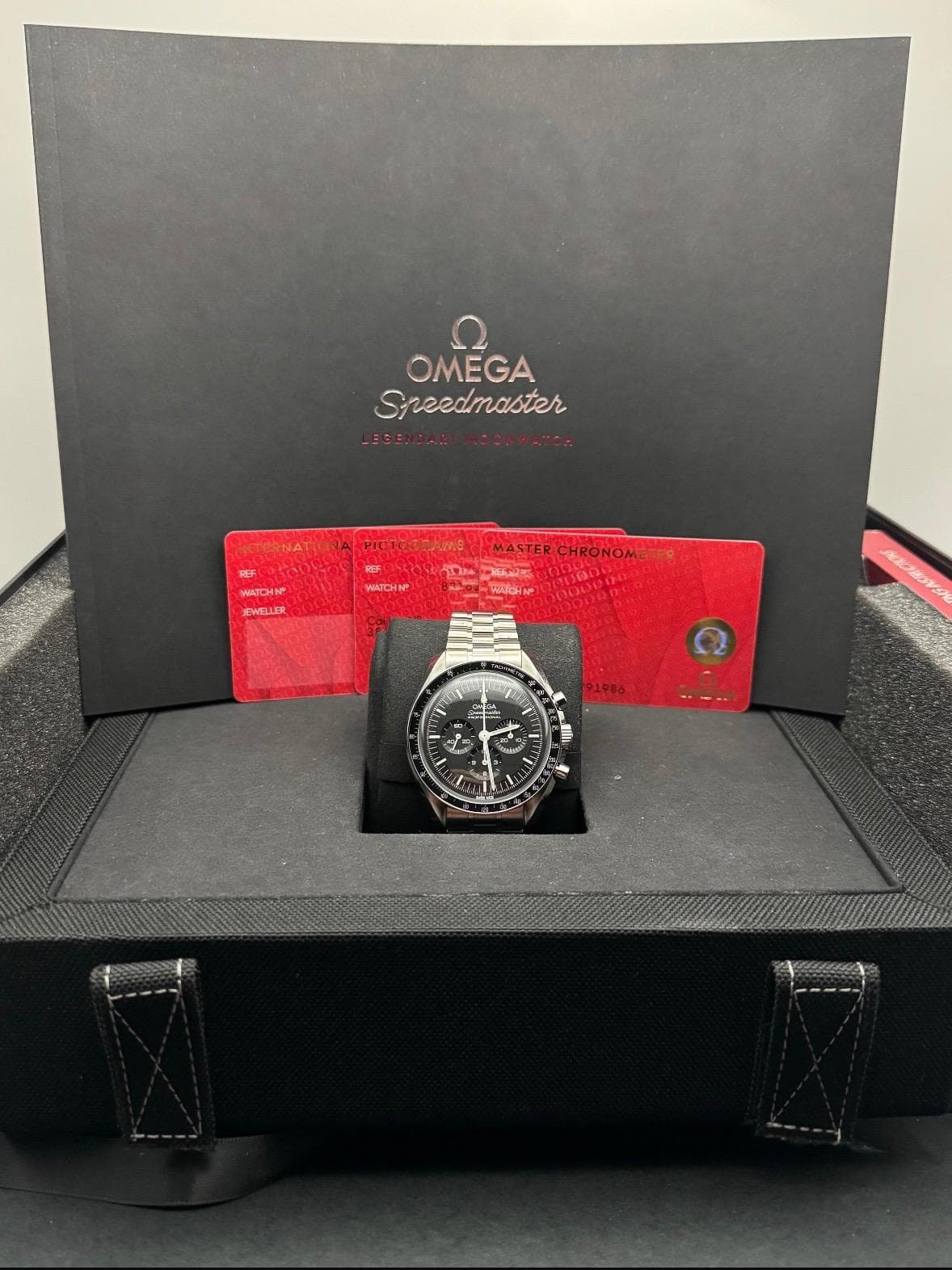 [WTS] Omega Speedmaster Professional Moonwatch