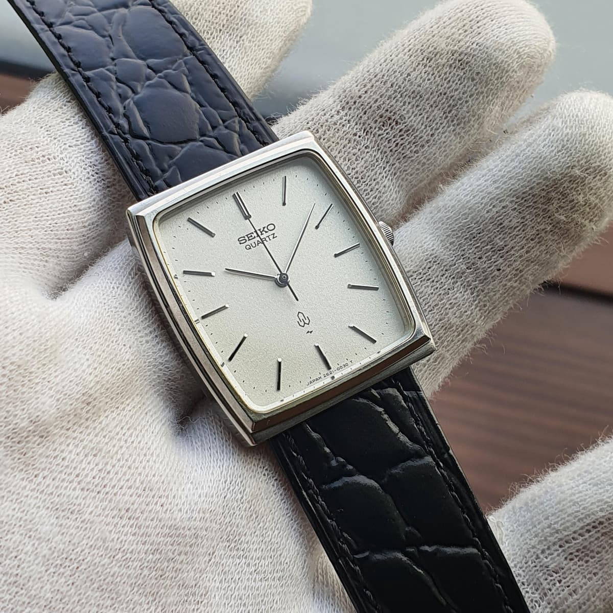 [WTS] Seiko "Emblem" July 1978 Lugless Tank Paper Dial, Japan-Made High-Grade Movement (2621-5020) $150 Brand New Strap & Battery (message me if you can't see the details/description in the comments)