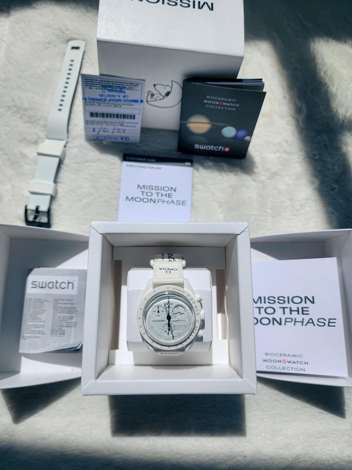 [WTS] Omega Swatch MoonSwatch Snoopy Moonphase Full Set + Extra Strap $330