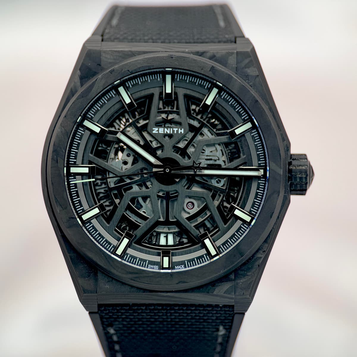 [WTS] Zenith Defy Classic Carbon Skeleton 10.9000.670/80.R795 | Full Set 2022 | Ultra Light 65g | Titanium Clasp