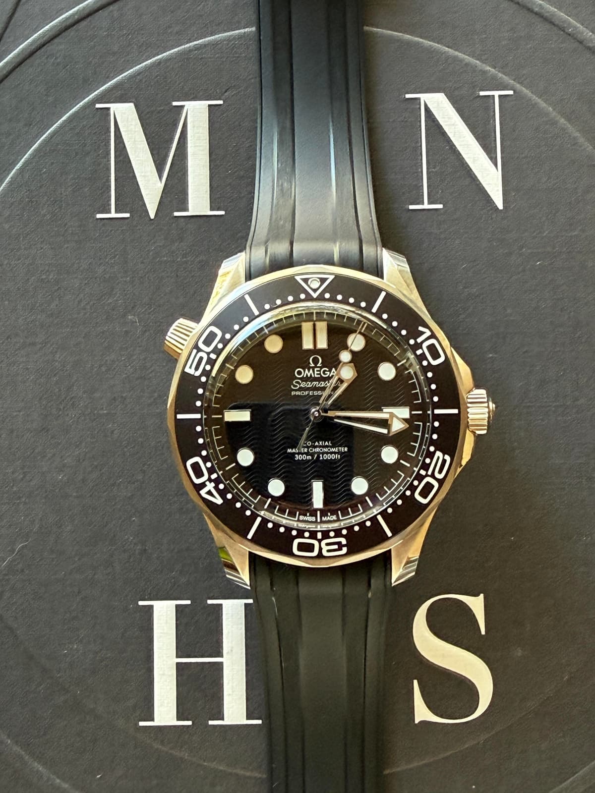 [WTS] Omega Seamaster Professional 300 | No date with black wave dial