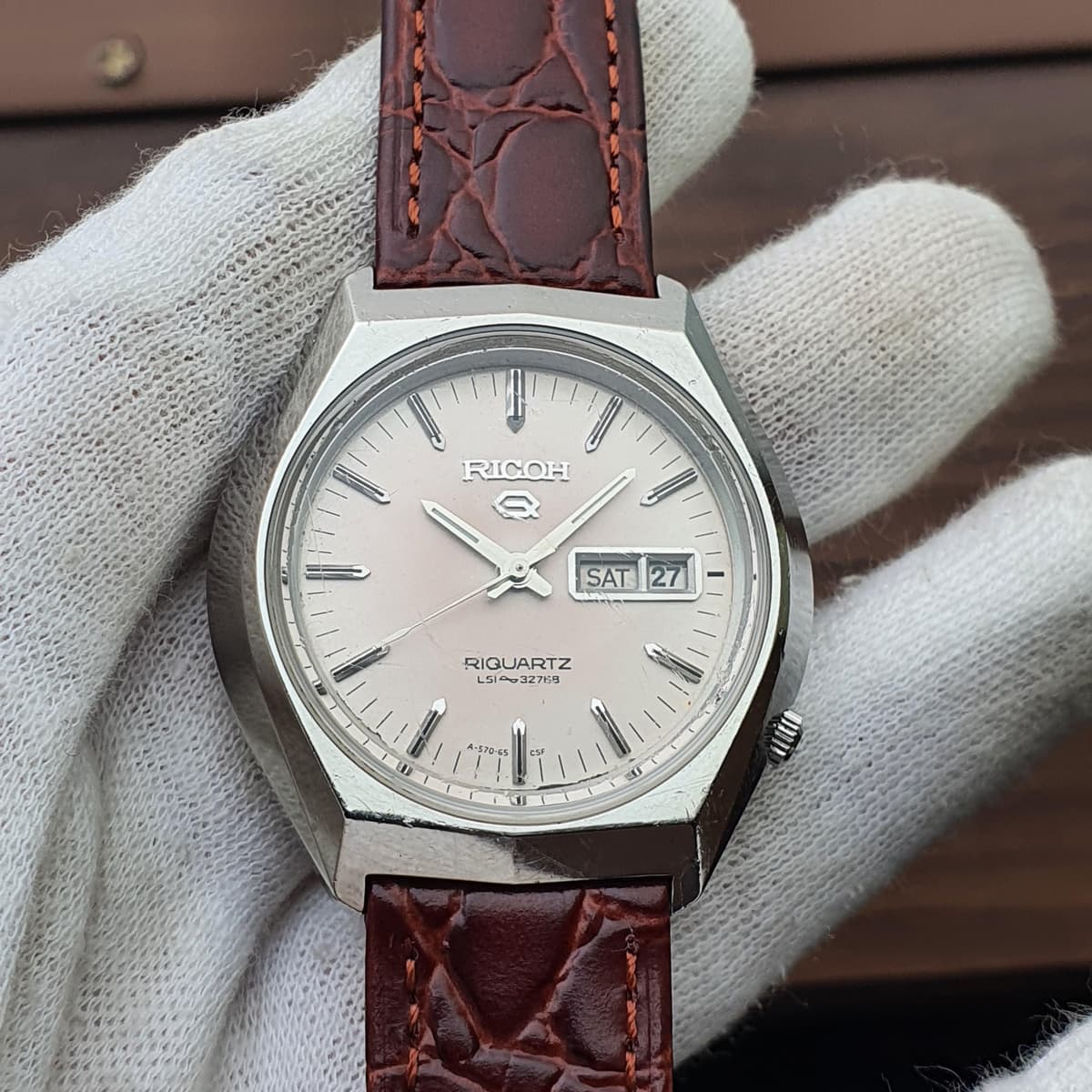 [WTS] Ricoh "Riquartz" Sept. 1975 (LSI 32768) cal.570 Rosé Patina Dial, Japan-Made Rare Early Quartz, Brand New Strap & Battery $155 (message me if you can't see the details/description in the comments) Beautiful Ceramic Plate Movement