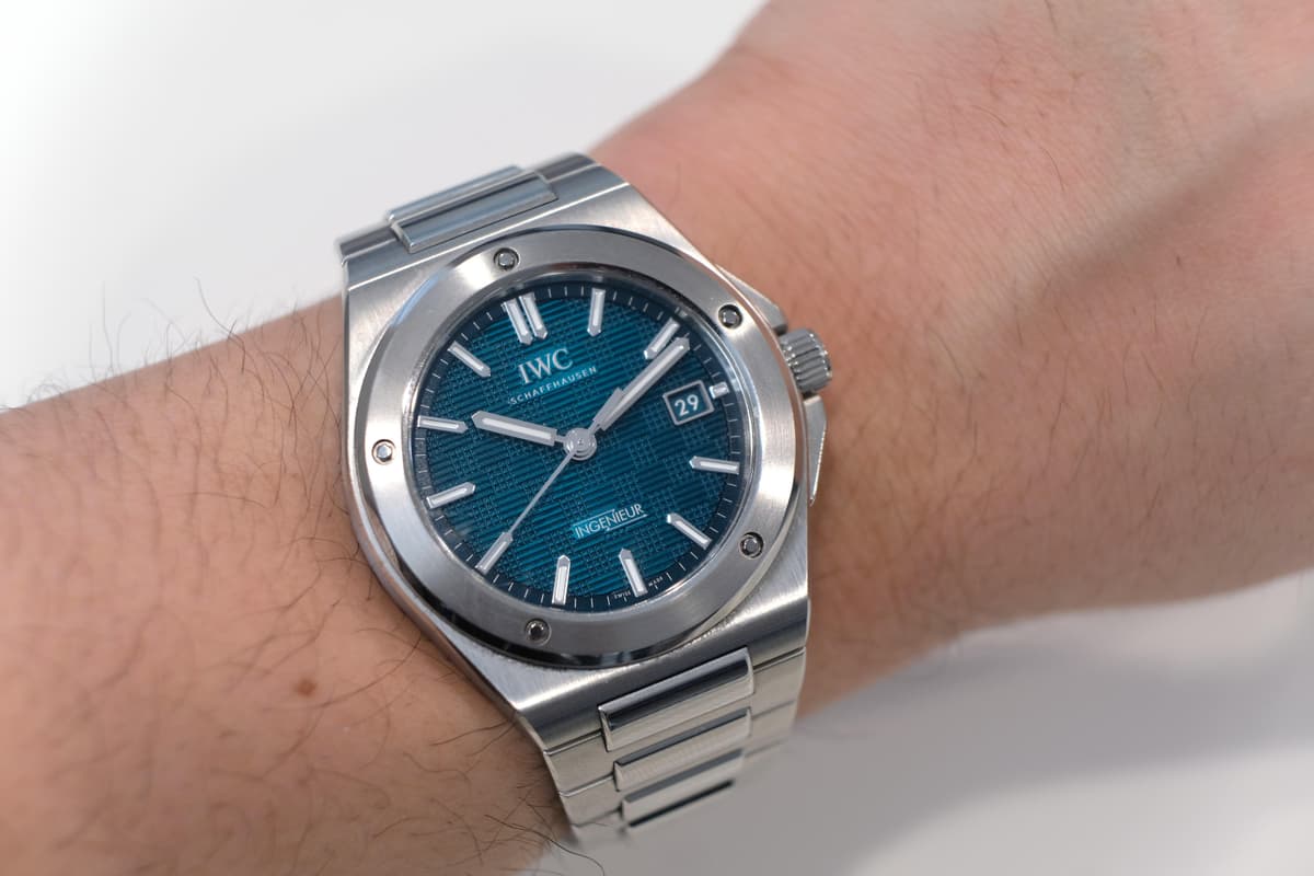 [WTS] IWC Ingenieur IW328903 Aqua dial - Full kit, 2025 with an optional micro-adjust clasp