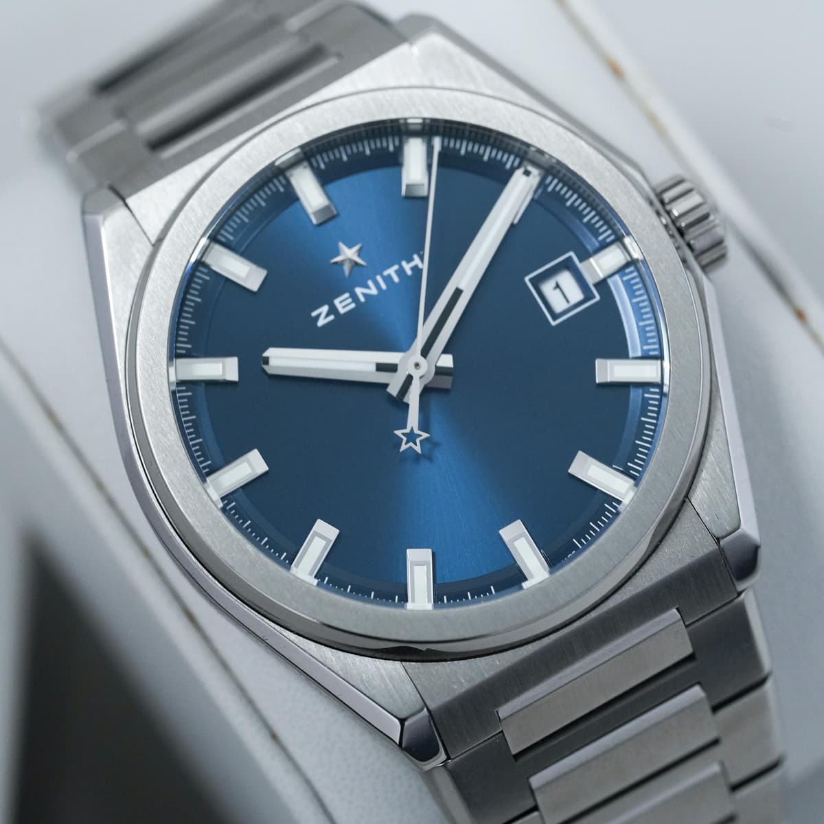 [WTS] Zenith Defy Classic 95.9000.670/51.M9000