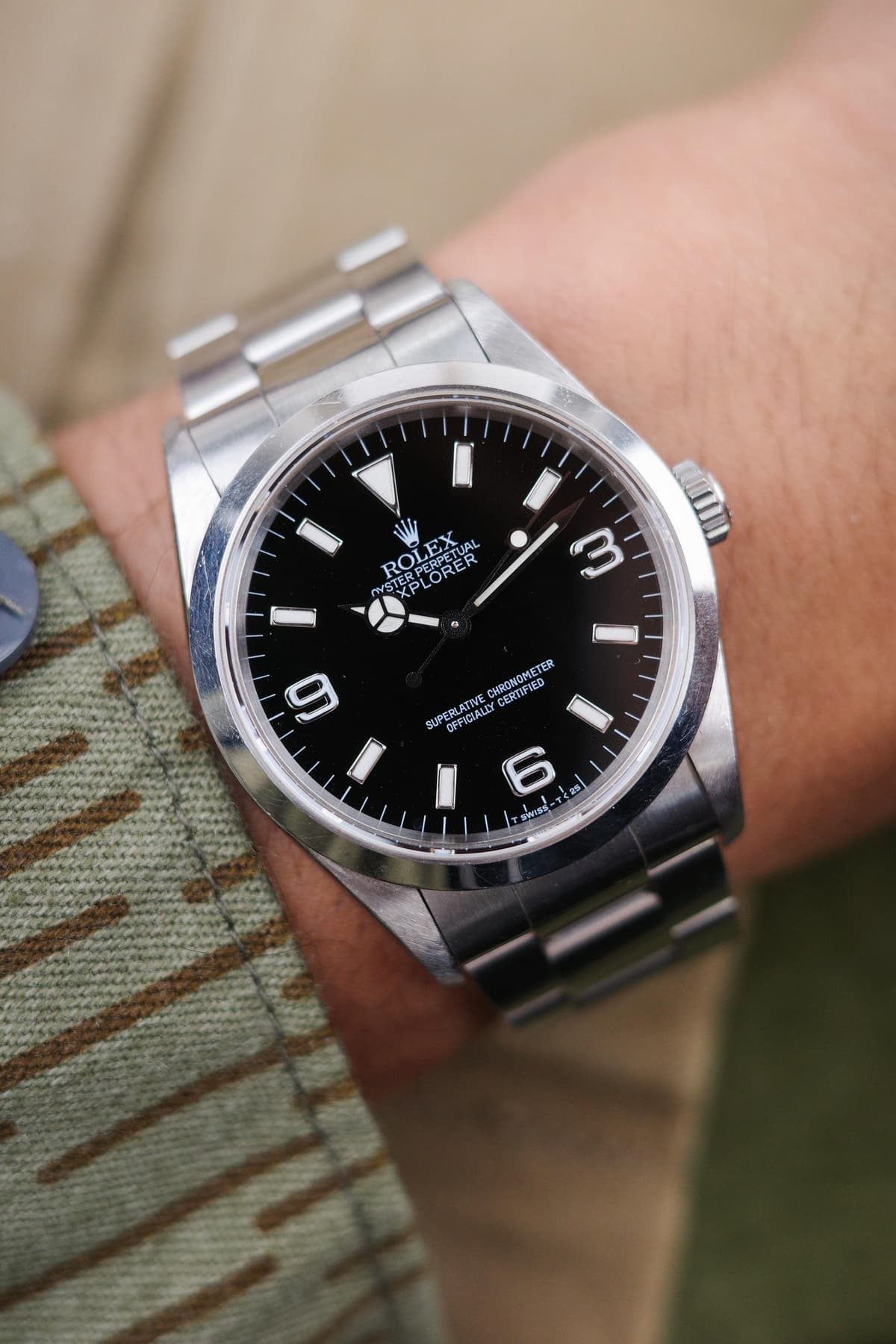 [WTS] explorer 14270 - T serial. Running great, unpolished. Hands have aged to a nice cream tone. 12 links. Shipping from San Salvador via UPS. Price includes insurance, shipping and tariffs. $6500