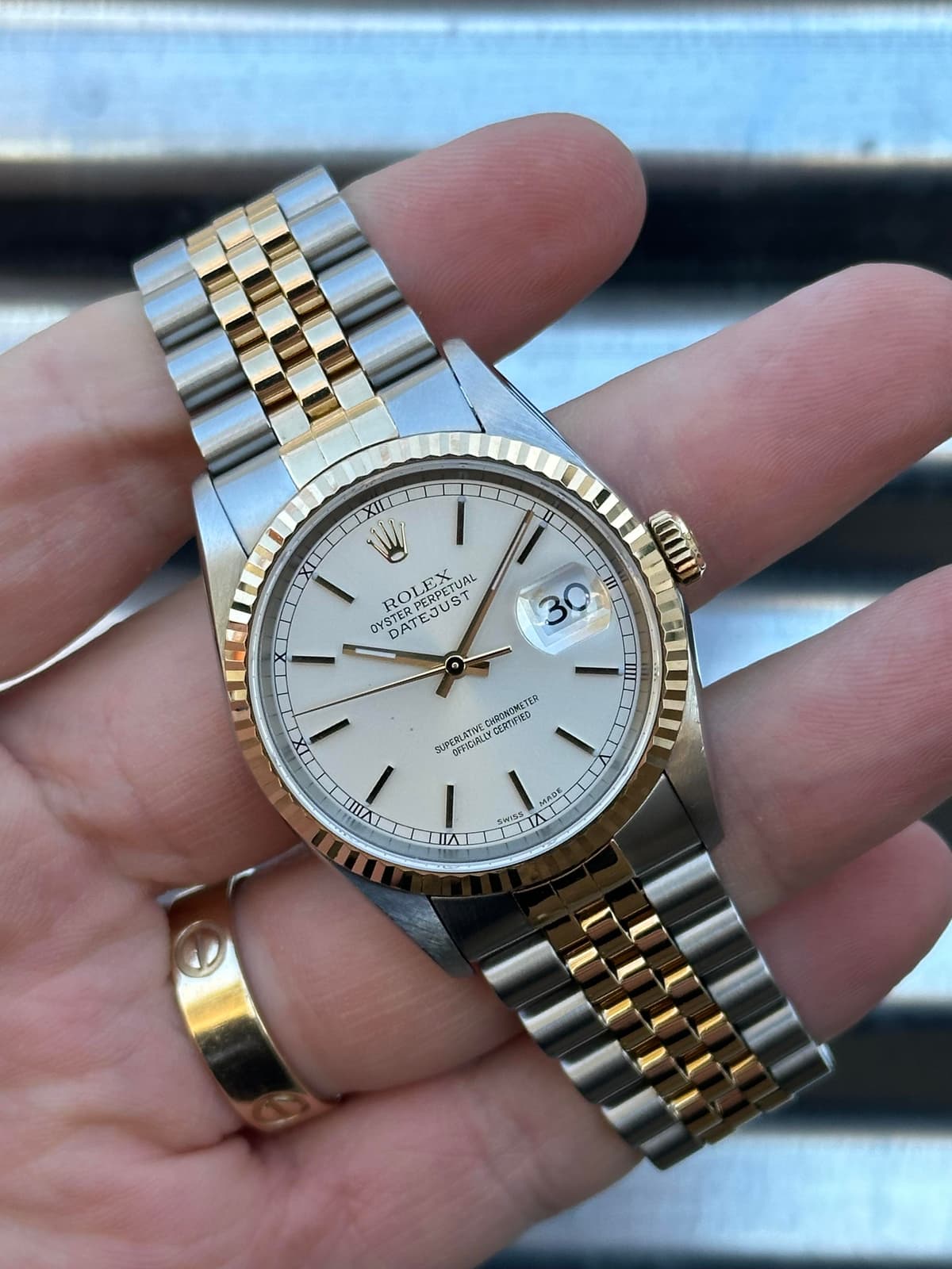 [WTS] Rolex Datejust 16233 / Silver Dial / Box & Papers