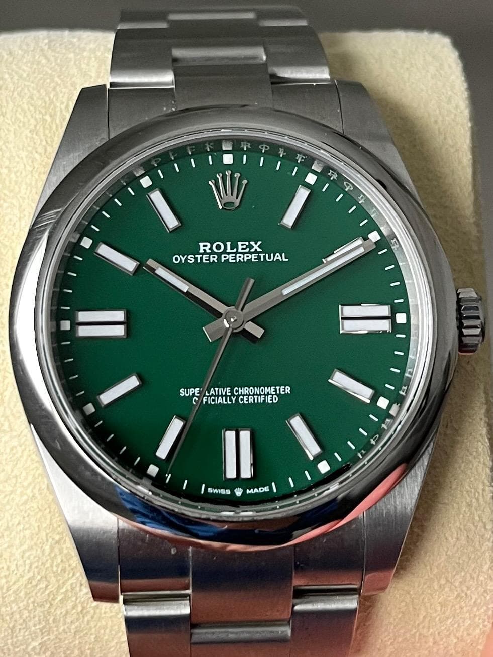 [WTS][US] Rolex Oyster Perpetual 41 - 41mm - Green Dial - 124300 - Watch + Card