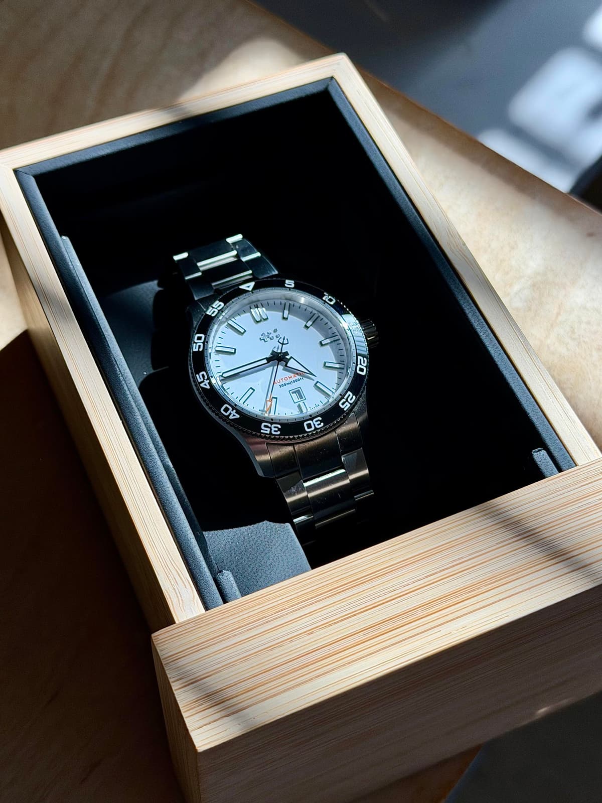 [WTS] Christopher Ward C60 Trident Pro 42mm white