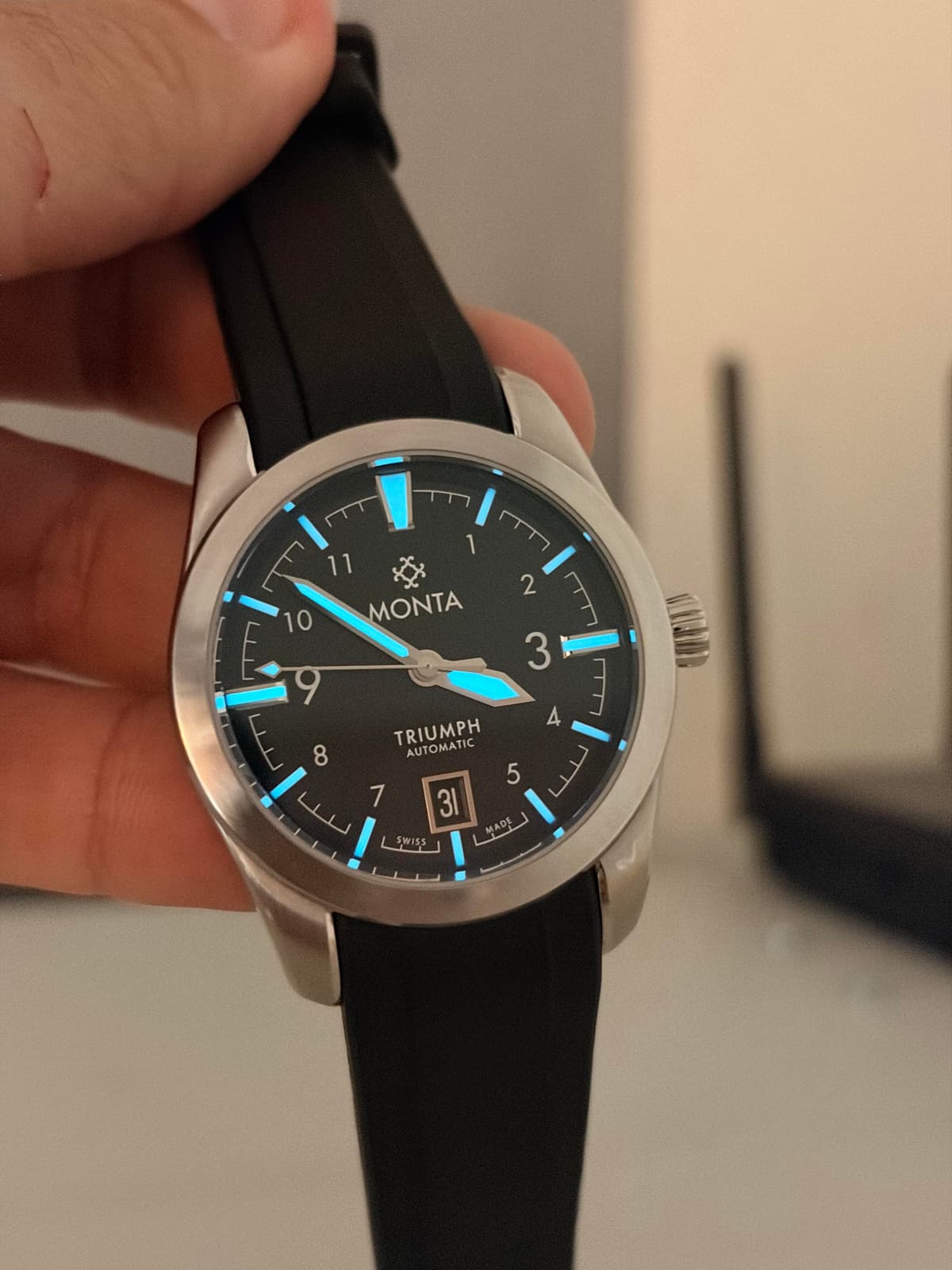 [WTS/WTT] Monta Triumph Version 1 Limited Edition out of 500 on Monta Rubber Strap