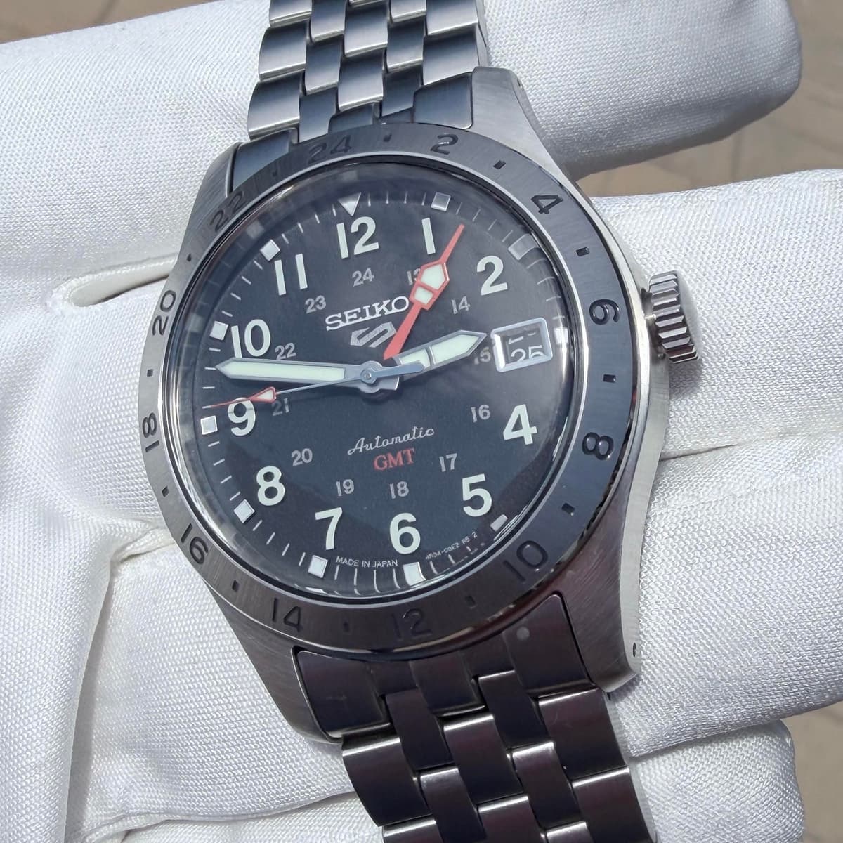 [WTS] Seiko 5 Sports Field GMT SSK023 – Full Kit