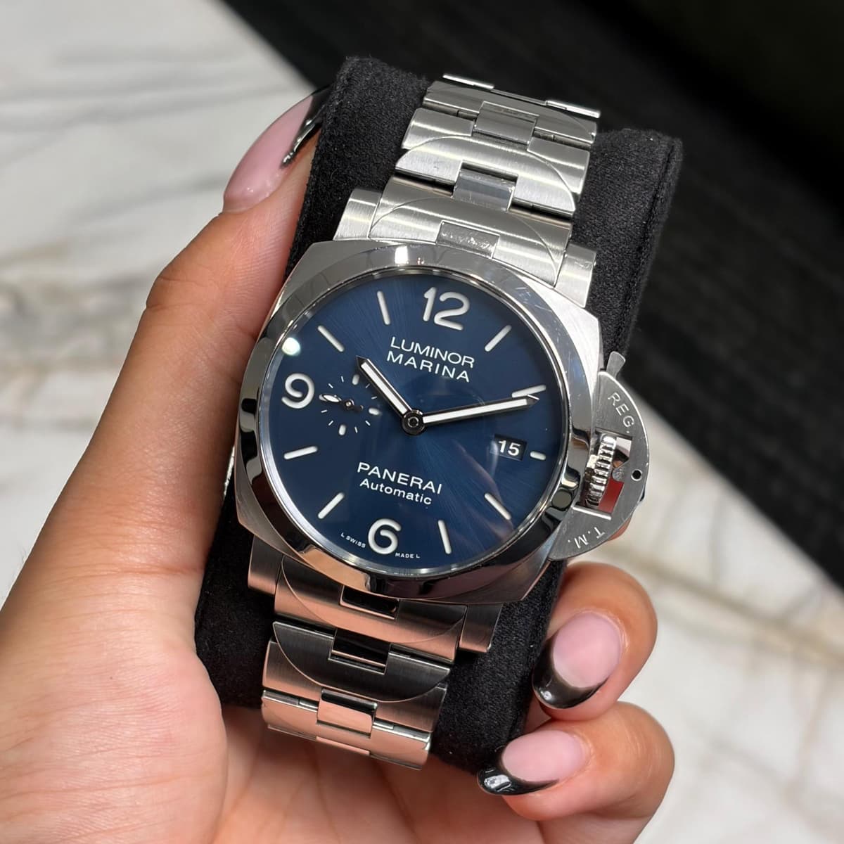 [WTS] 2022 Panerai Luminor Marina Specchio Blu PAM01316 — Near Mint Condition, Box & Card