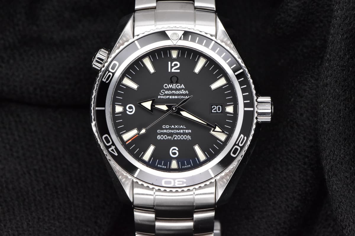 [WTS] 2006 Omega Seamaster Planet Ocean 600M 42mm Steel Black Dial 2201.50 Box & Cards