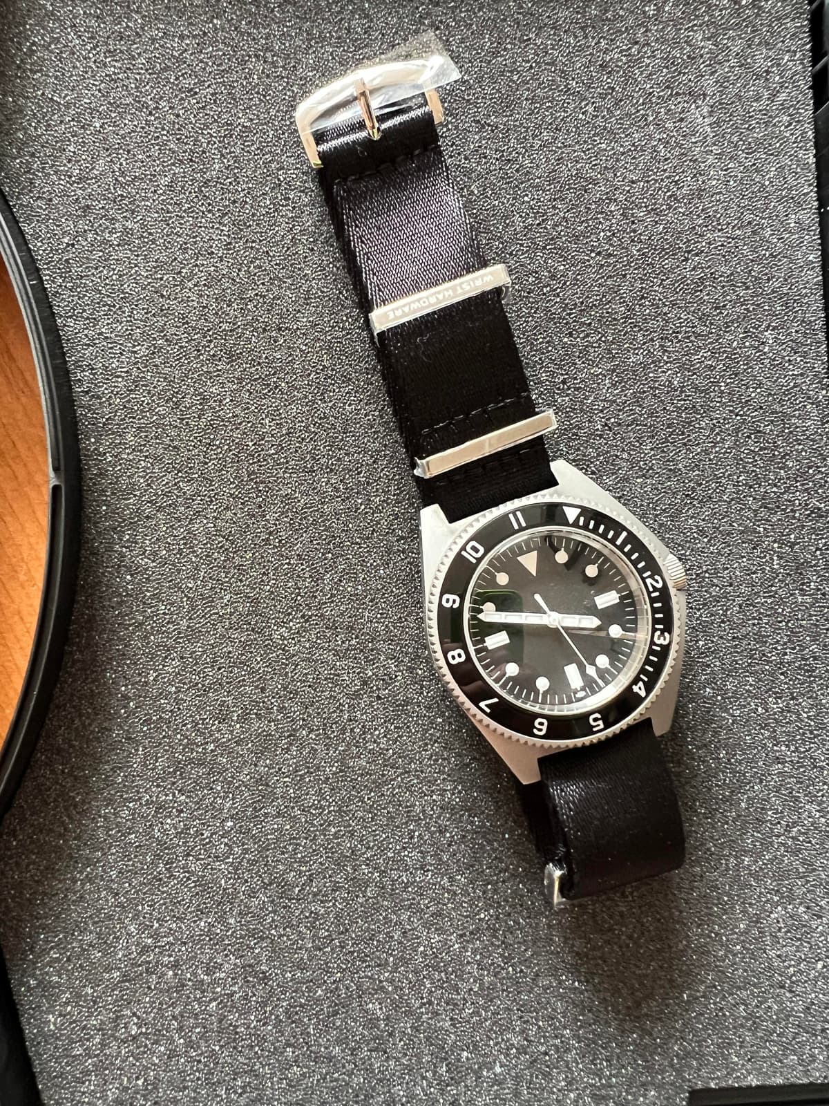 [WTS] MKII Paradive Gen 3 Sapphire/Acrylic Box & Papers [US]