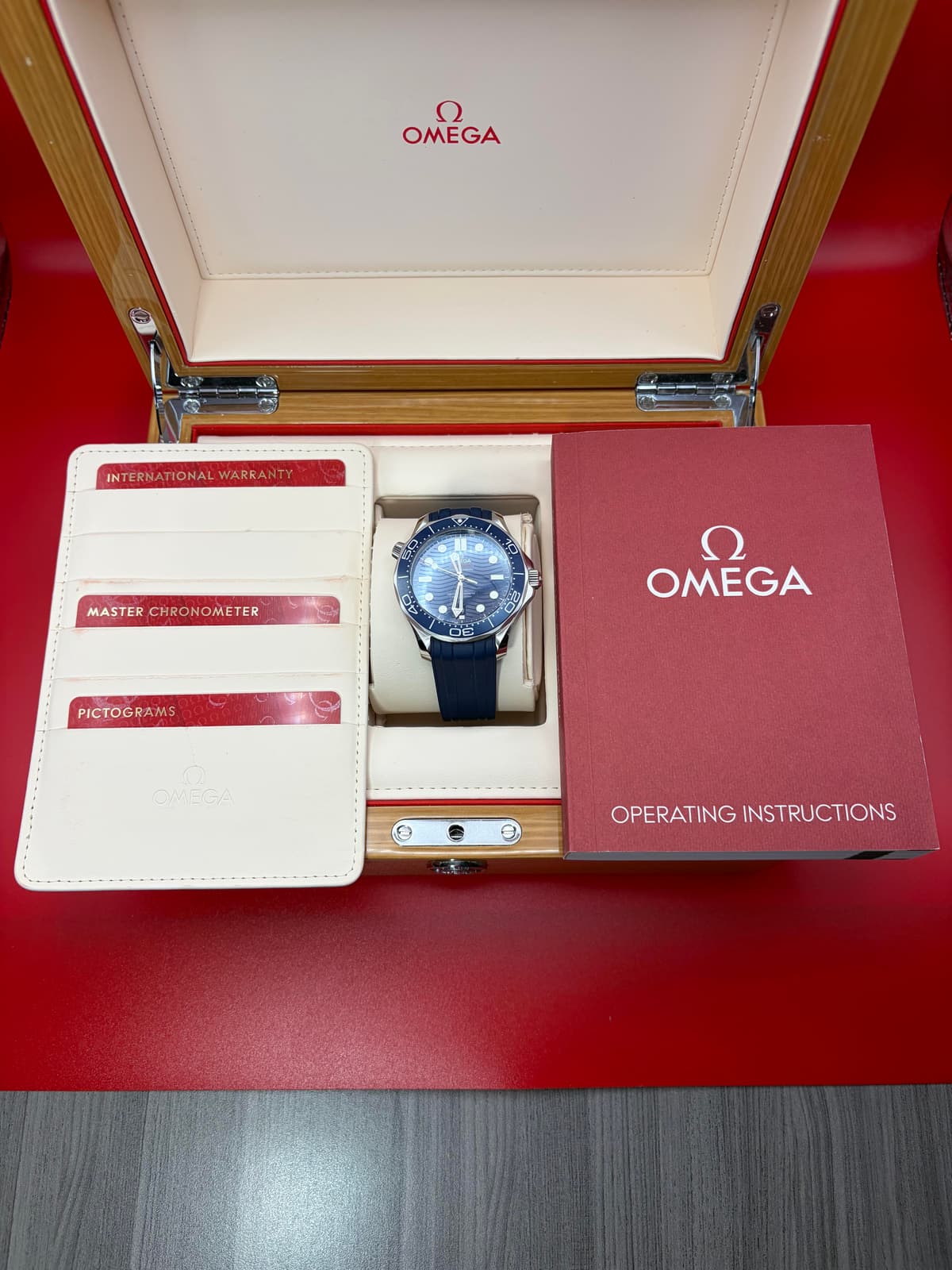 [WTS] 2022 Omega Seamaster blue wave dial full set