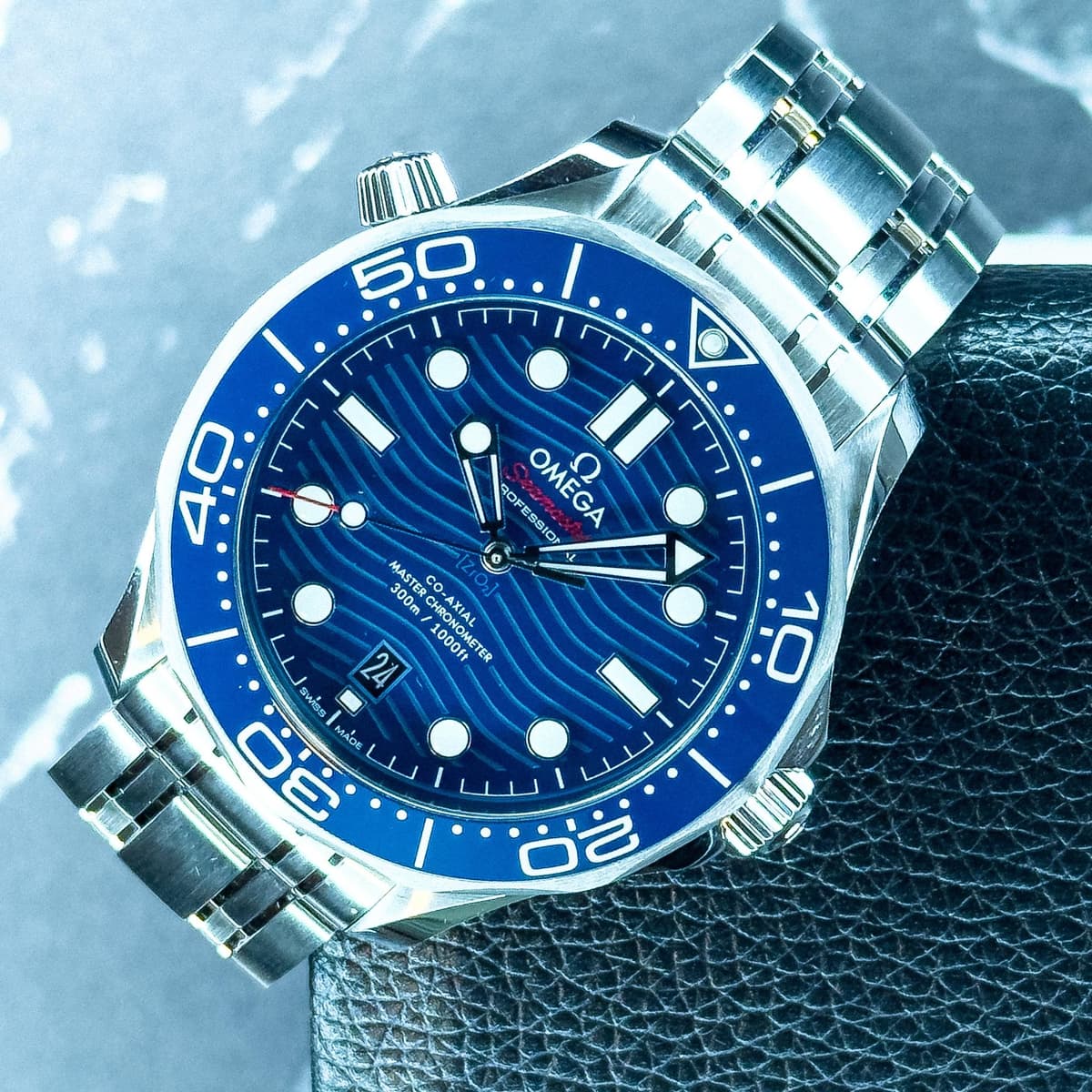 [WTS] BNIB Unworn/Unsized 2026 Omega Seamaster Diver SMP300m 42mm Blue Wave Dial Reference Complete Set